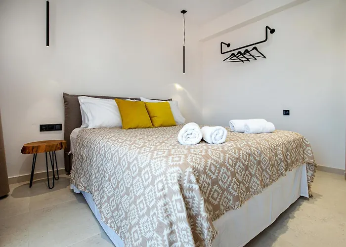 公寓 Emmeli's De Lux *